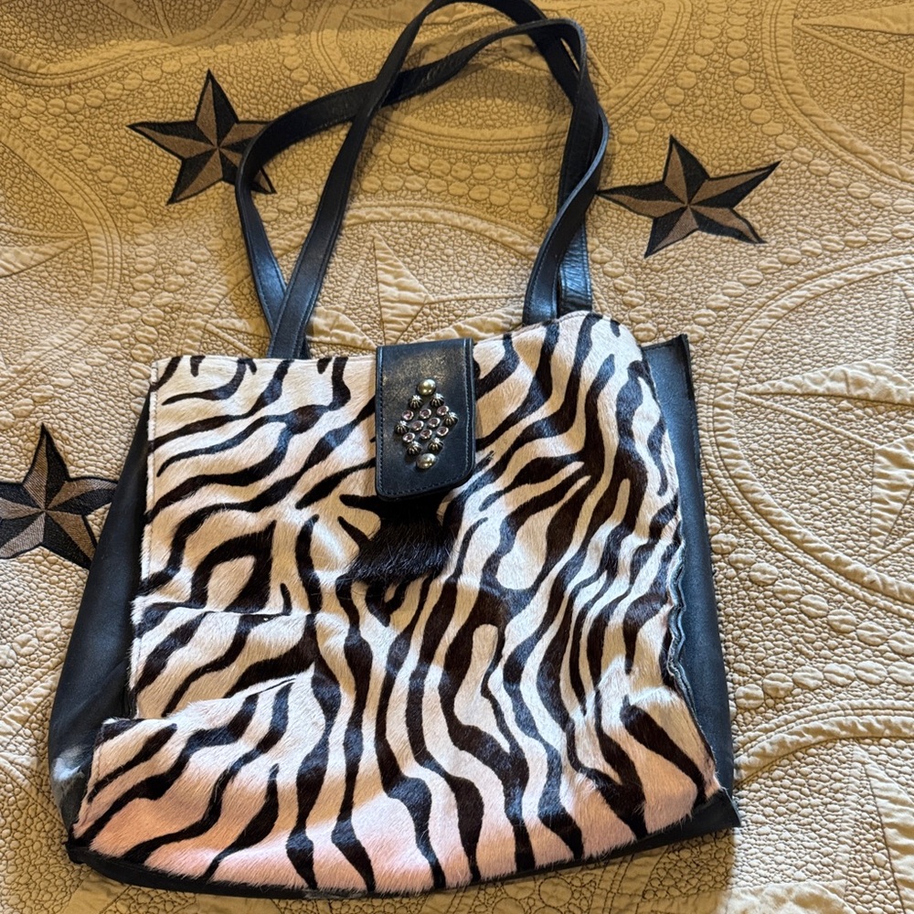 Elegant Zebra Pattern Tote Bag